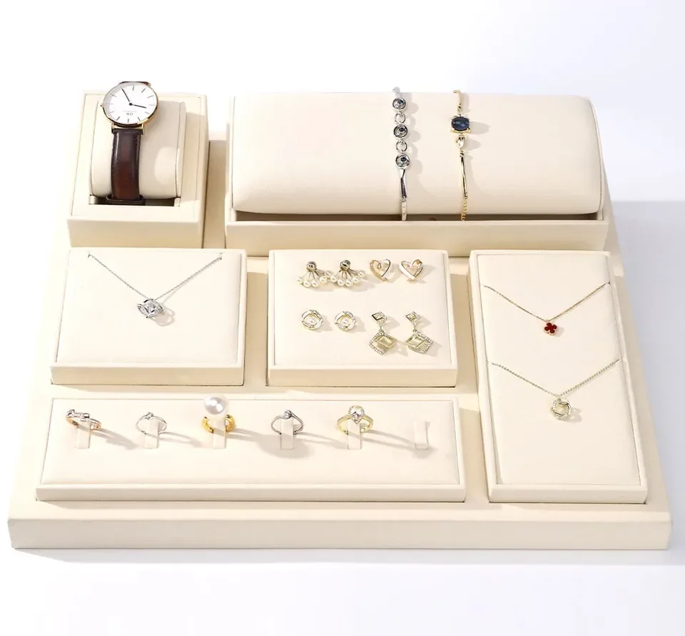 Beige luxury display — reference photograph 1