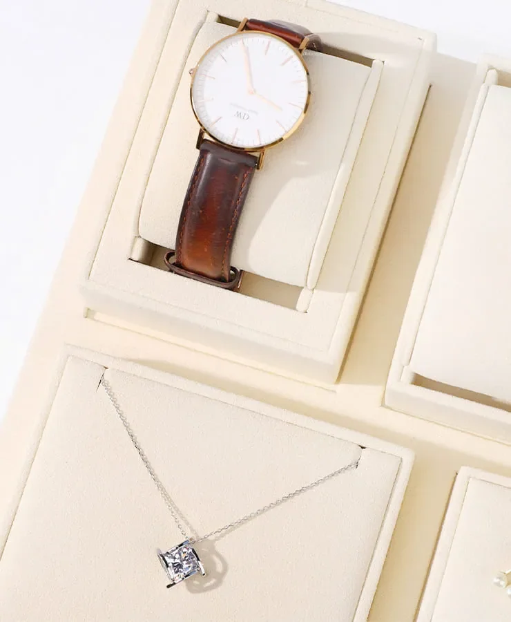Beige luxury display — reference photograph 6