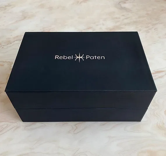 Black Watch Gift Box — reference photograph 3