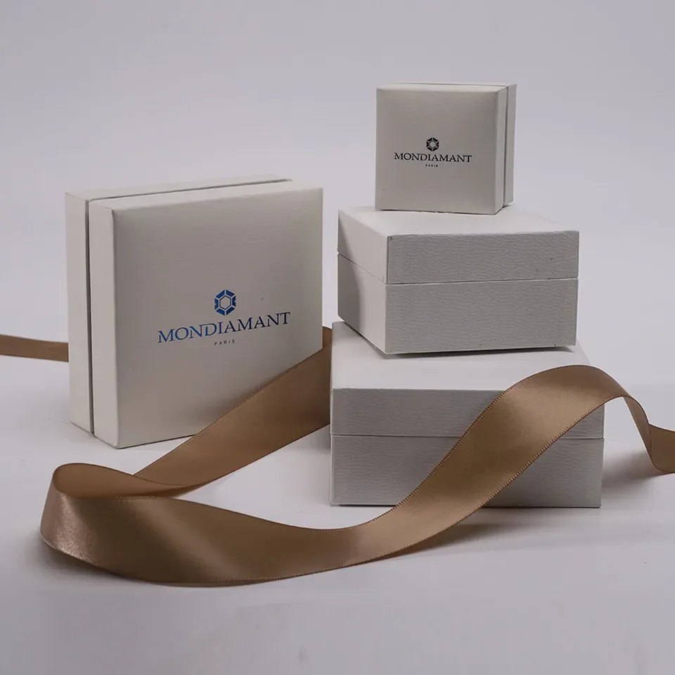 Branded White Luxury Ring Box Set — reference photograph 1