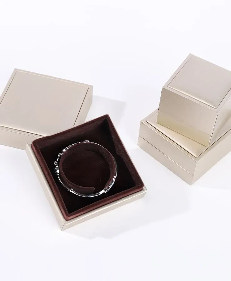 Brushed gold three-piece box — reference photograph 6