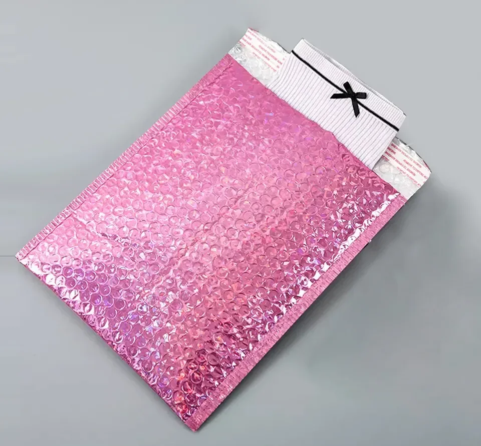 Bubble Shipping Ziplock Pouches — reference photograph 1
