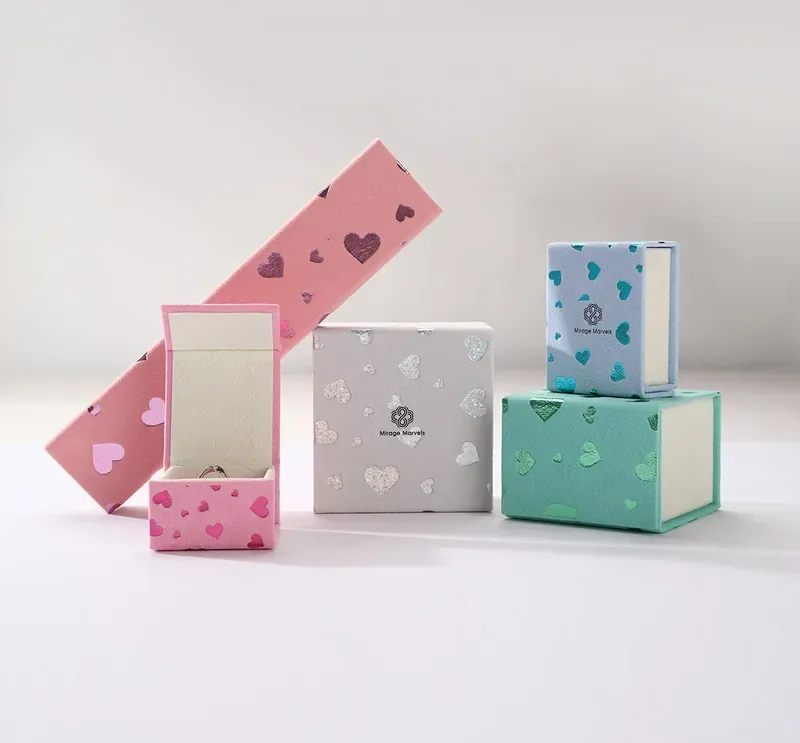Coordinated jewelry packaging examples