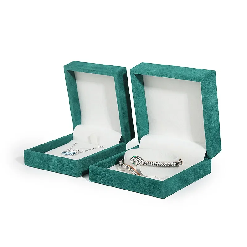 Elegant Paper Jewelry Box for Your Jewelry Display Set — reference photograph 1