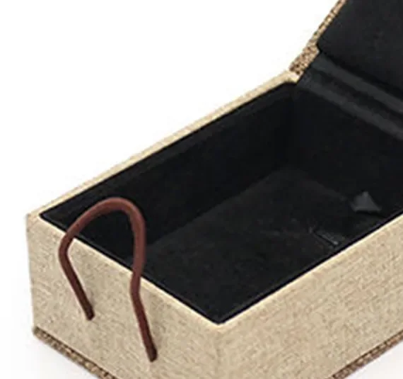 Fabric Bracelet Gift Box — reference photograph 3