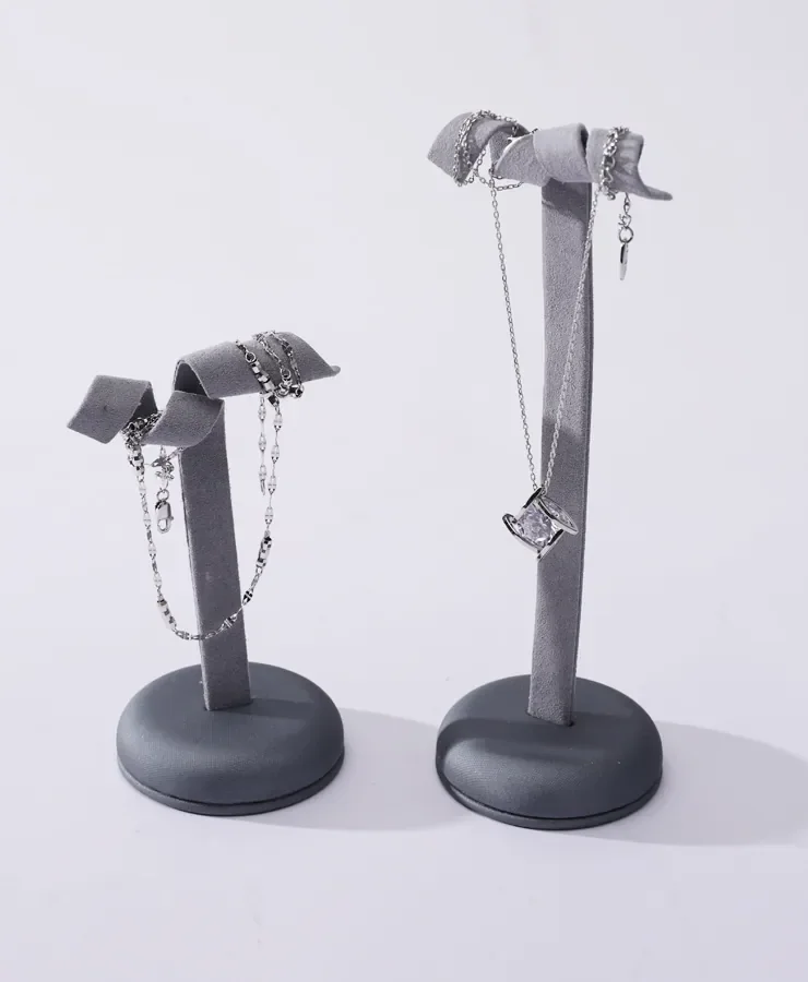 Small Jewelry Display — reference photograph 6