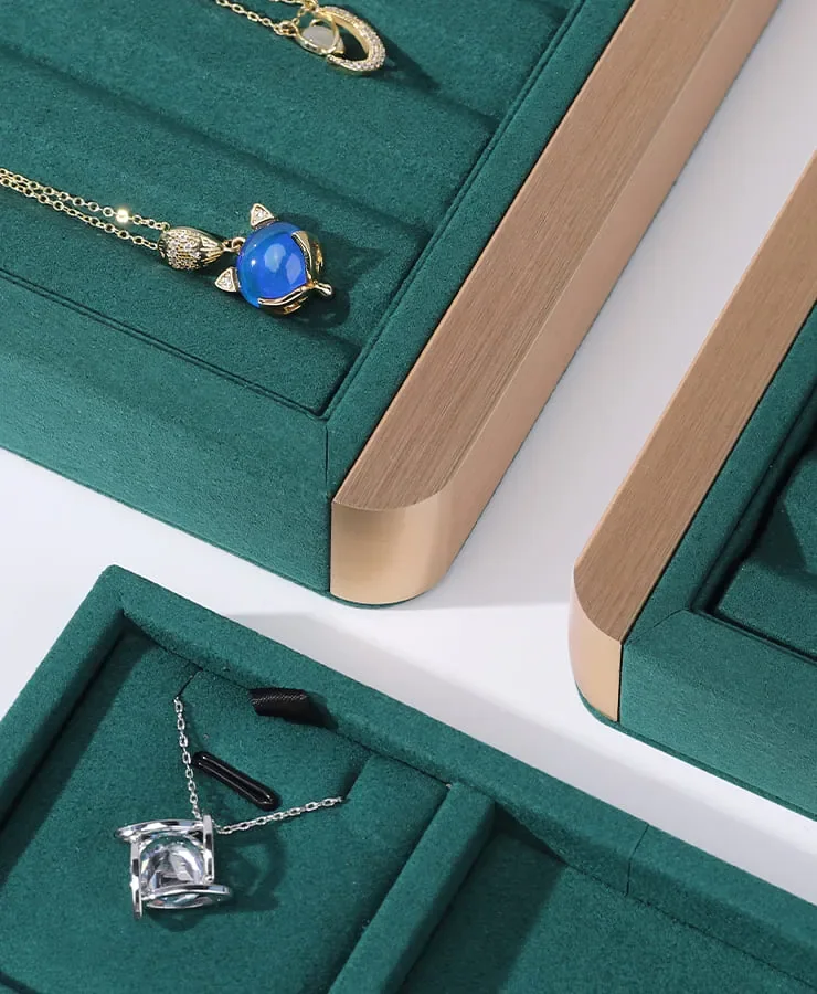 Green texture jewelry display — reference photograph 6