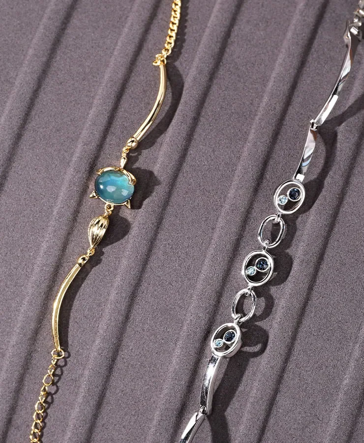 High-grade wooden visual jewelry display — reference photograph 6