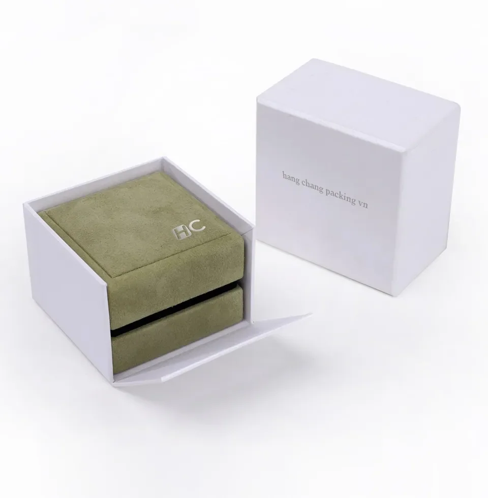 Luxury Green Microfiber Leather Necklaces Plastic box — reference photograph 2