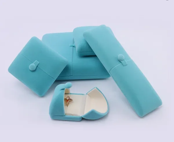 Luxury Paper Jewelry Box — reference photograph 1