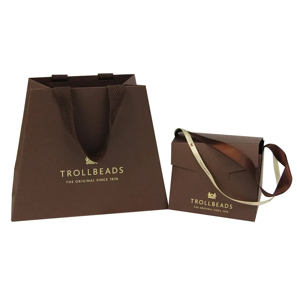 Matte Trapezoid Paper Tote Bag — reference photograph 2