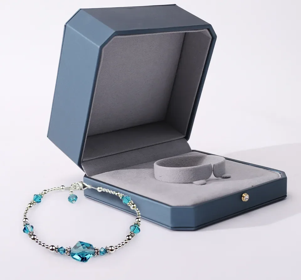 Octagonal Fashion Bracelet Box — reference photograph 1