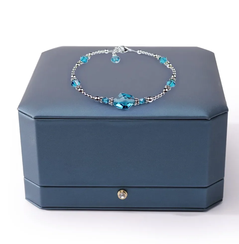 Octagonal Fashion Bracelet Box — reference photograph 2