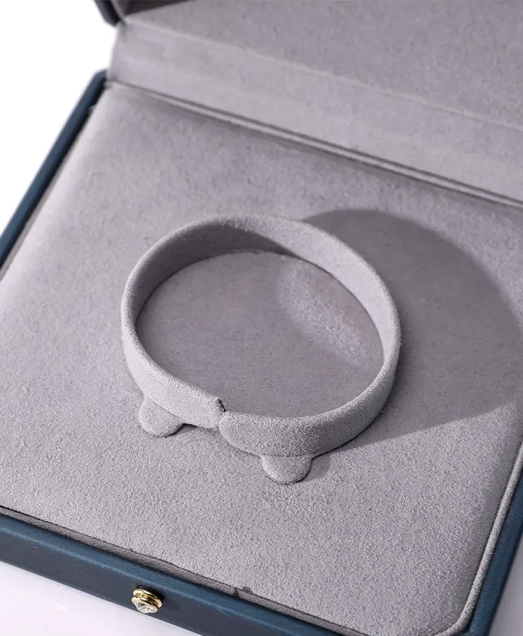 Octagonal Fashion Bracelet Box — reference photograph 6