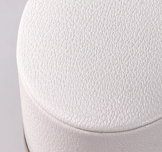 Oval Leather Ring Box — reference photograph 4
