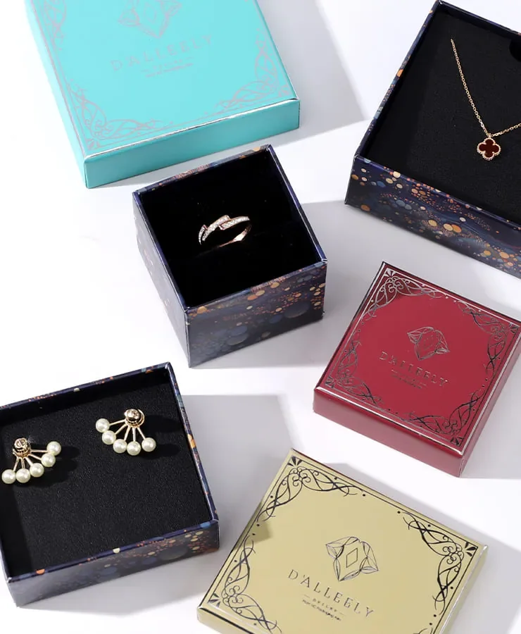 Paper Multicolor Jewelry Box — reference photograph 6