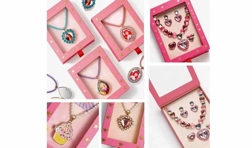 Pink Starry Kids Necklace Gift Box — reference photograph 2