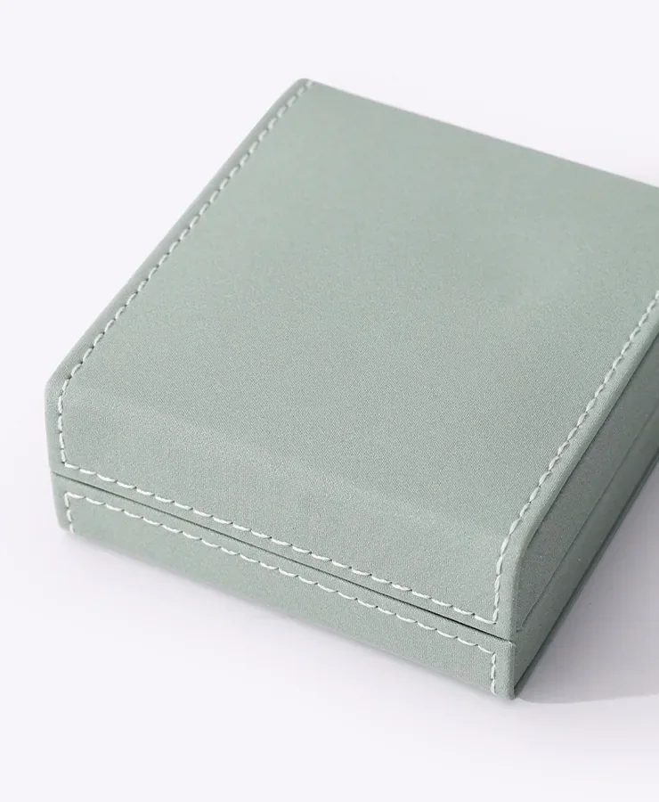 Premium Mint Bracelet Box — reference photograph 6