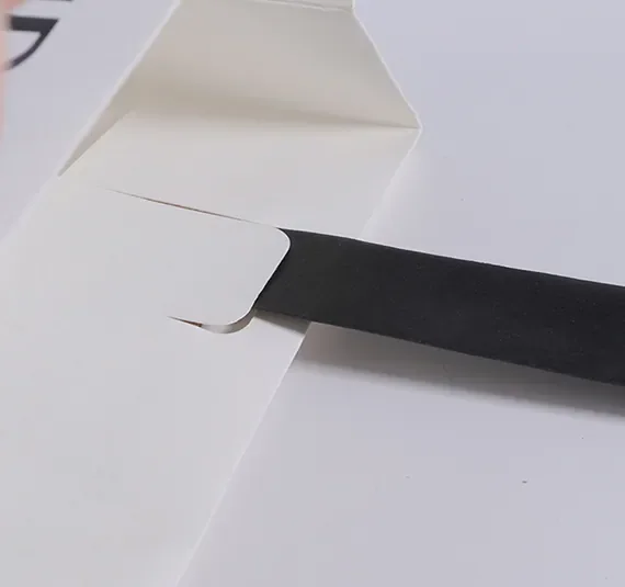 Ring White Jewelry Paper Bag — reference photograph 4