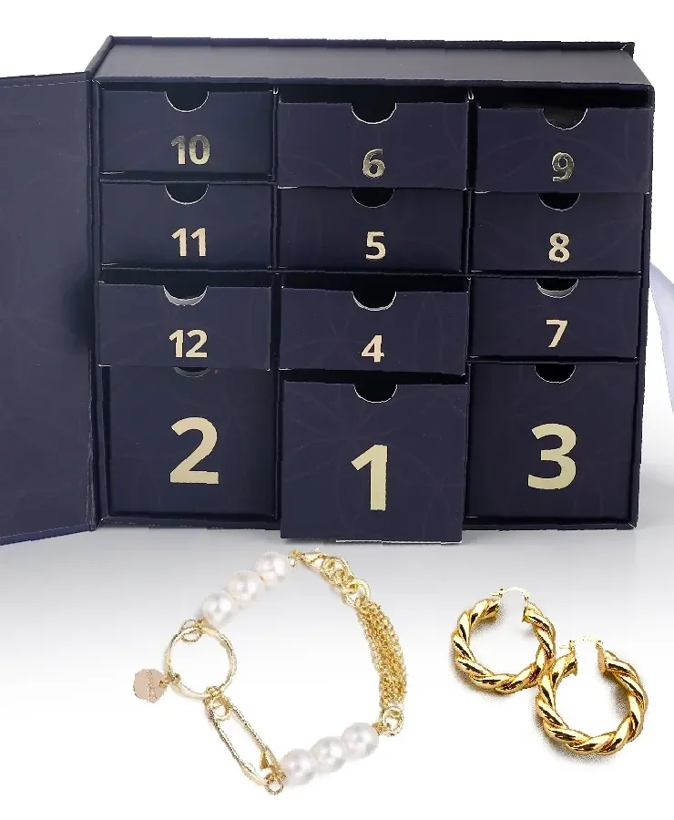 Sapphire Jewelry Calendar Box — reference photograph 6