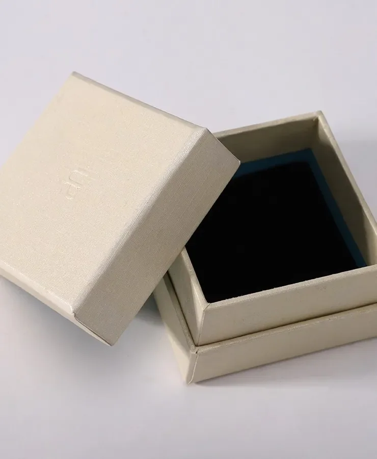 Small Bracelet Jewelry Box — reference photograph 6
