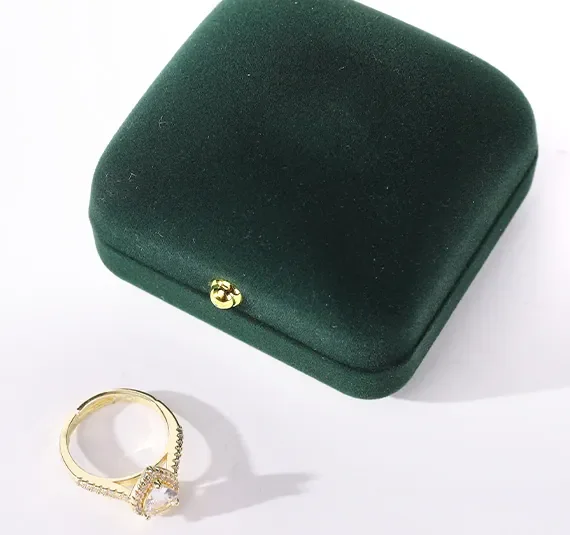 Velvet Gem Ring Box — reference photograph 3